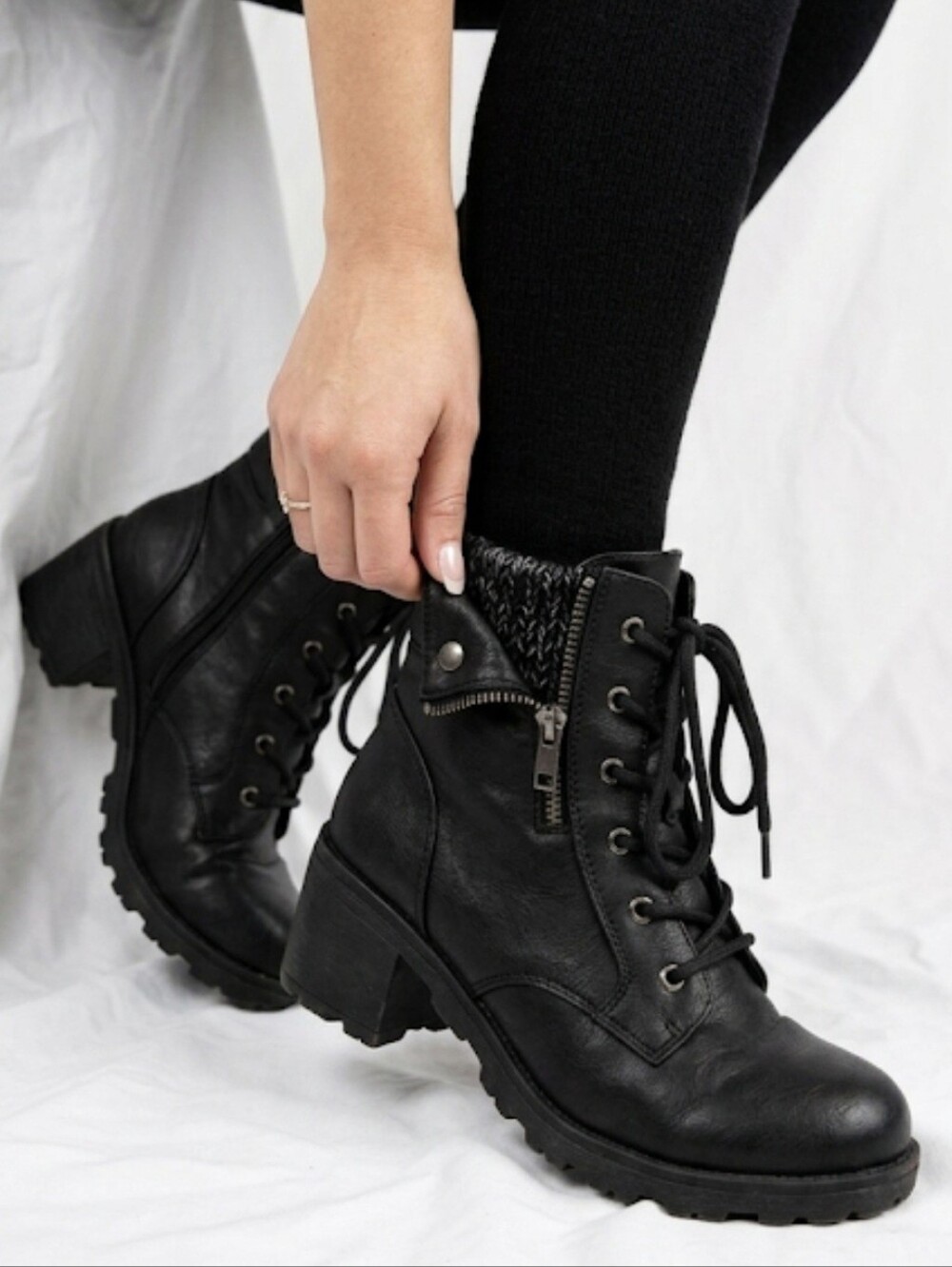 Jellypop Kids Black Combat Boots Sz 5 Knit Collar Block Heel Chunky Lug Sole EUC